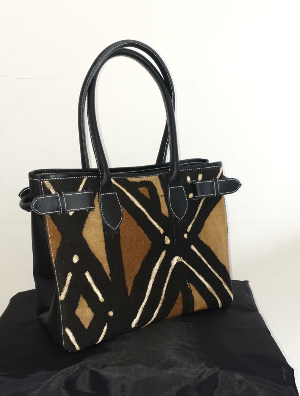Handbag with West African mud cloth – Azaria Leather